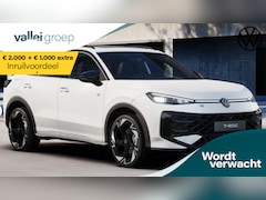 Volkswagen T-Roc - R-Line First Edition 1.5 eTSI 150 pk Black Style