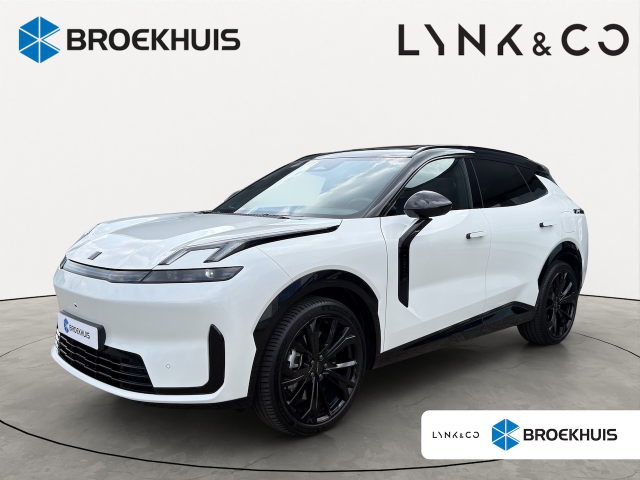 Lynk & Co 08 - 1.5 More Volvo Black Edition velgen | Achterbank verwarmd | Alarm klasse 1(startblokkering - AutoWereld.nl