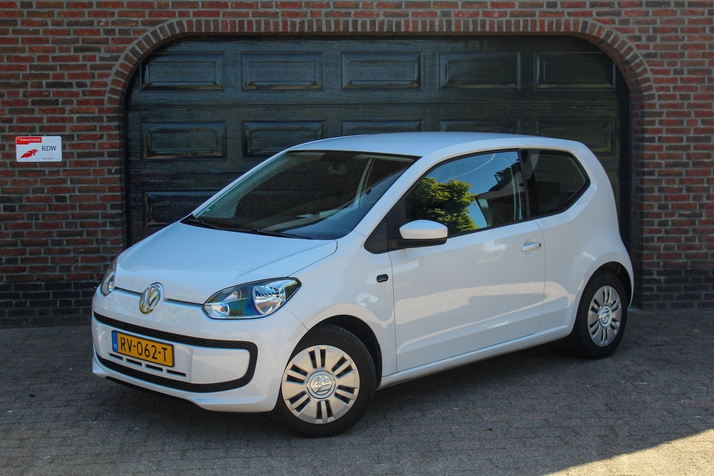 Volkswagen Up! - 1.0 cheer up! BlueMotion 1.0 cheer up! BlueMotion - AutoWereld.nl