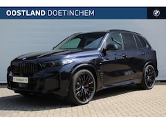BMW X5 - xDrive50e M Sport Automaat / Panoramadak Sky Lounge / M Multifunctionele Stoelen / Soft-Cl