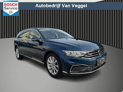 Volkswagen Passat Variant - 1.4 TSI PHEV GTE Business virtual cockpit, stoelverw, cruise, navi