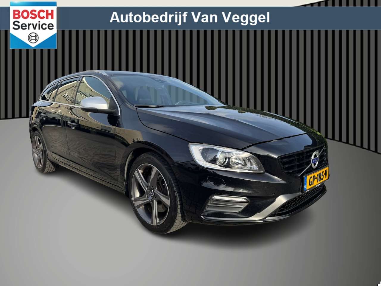 Volvo V60 - 2.4 D6 Twin Engine R-Design leer, cruise, stoelverw, navi - AutoWereld.nl