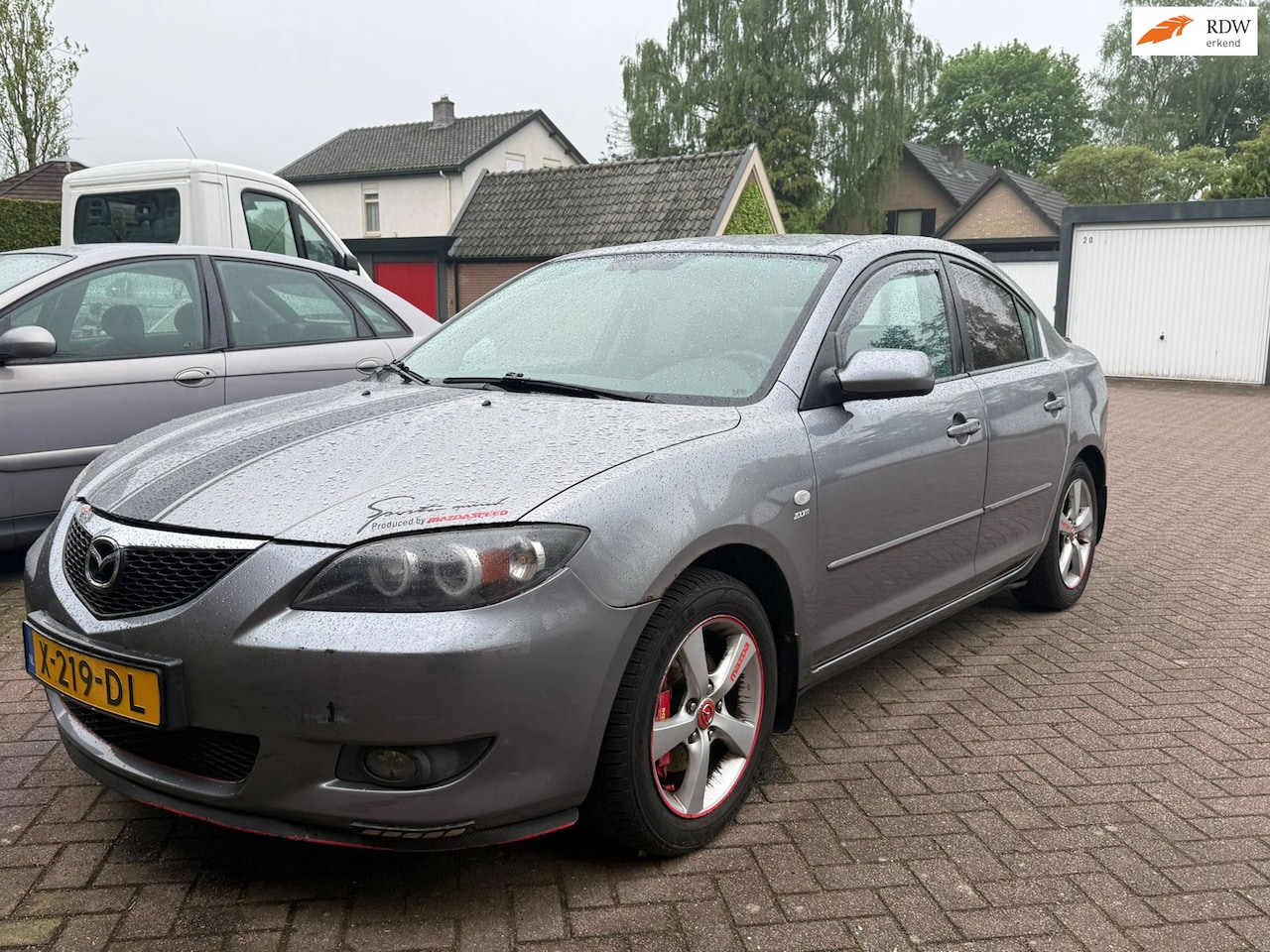 MAZDA 3