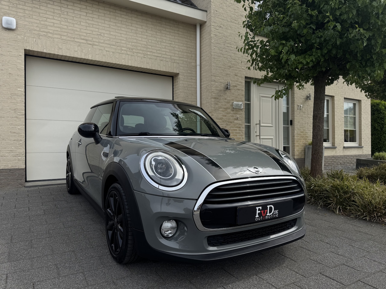 MINI Cooper - Mini 1.5 Panoramadak Navi Led Sportleder HarmanKardon Head-Up Keyless 17" Pdc - AutoWereld.nl