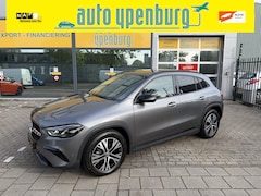 Mercedes-Benz GLA-Klasse - 200 Luxery Line * Panoramadak * Sfeerverlichting * Multibeam Led * Leder / Stof