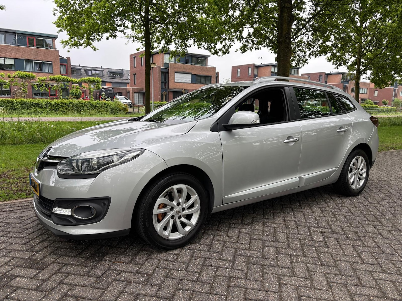 Renault Mégane Estate - 1.2 TCe Expression 1.2 TCe Expression - AutoWereld.nl