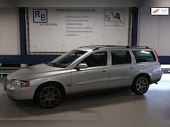 Volvo V70 - 2.4 Summum / LPG / AUTOMAAT / FACELIFT / RIJDT TOP