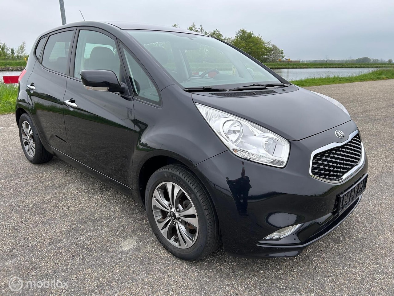 Kia Venga - 1.6 CVVT Executive Line Hoge Zit - AutoWereld.nl