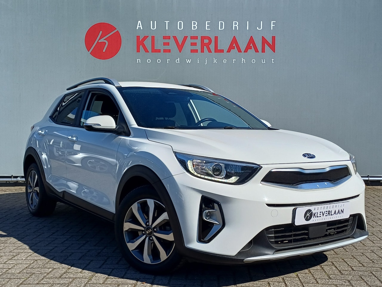 Kia Stonic - 1.0 T-GDi MHEV DynamicPlusLine | CAMERA | NAVI | KEYLESS | Wij bieden ook financiering mog - AutoWereld.nl