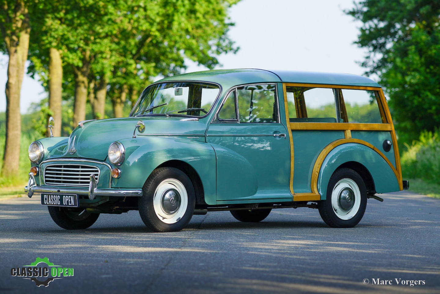 Morris Minor Traveller - 1000  LHD - AutoWereld.nl