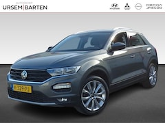 Volkswagen T-Roc - 1.5 TSI Style Business | Afneembare Trekhaak | Camera | Winter Pakket