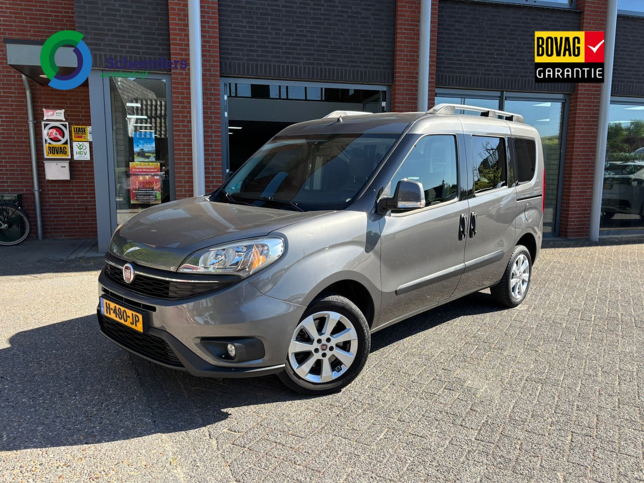 Fiat Doblò - 1.4 T-Jet Lounge 1.4 T-Jet Lounge,,cliamtronic 1 jaar garantie - AutoWereld.nl