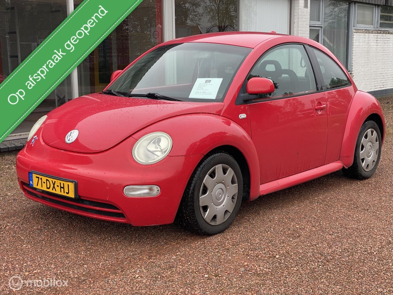 Volkswagen New Beetle - 2.0 (116pk) Airco / Apk 11-2026 - AutoWereld.nl
