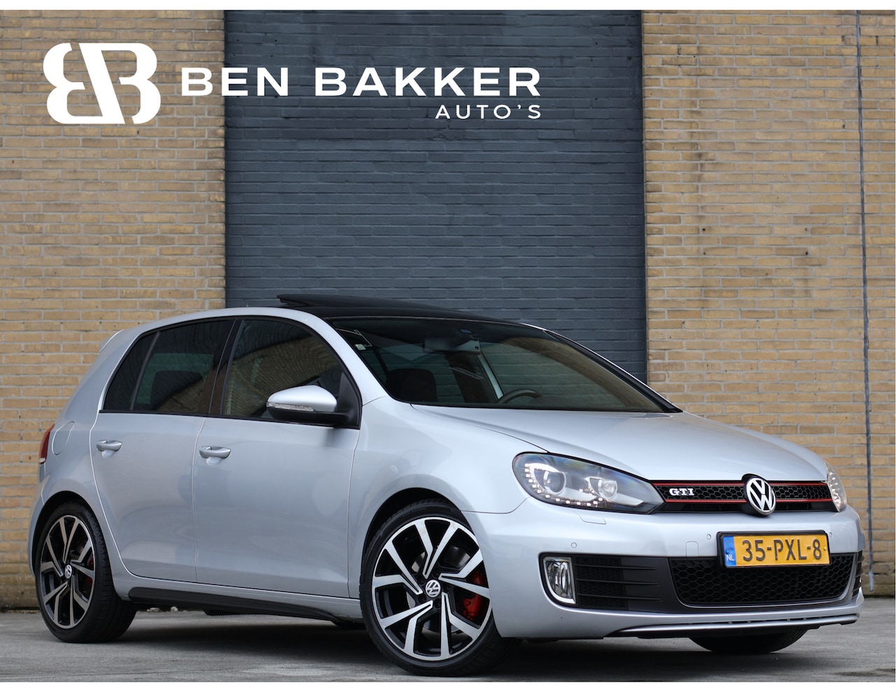 Volkswagen Golf - 2.0 GTI Dealer onderhouden | Pano | Org. NL | Stoelverwarming | PDC | - AutoWereld.nl