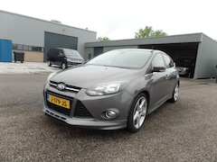 Ford Focus - 1.0 EcoBoost Trend OPTIE'S 2012 TURBO DRUK PROBLEEM RIJDT VERDER GOED