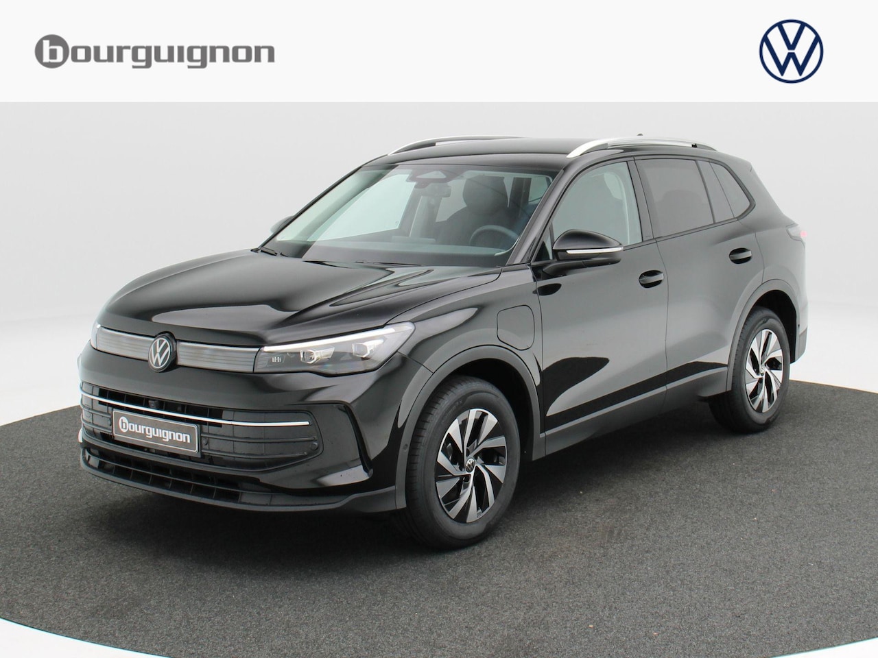Volkswagen Tiguan - Life Edition 1.5 eHybrid 204 PK | Trekhaak | Achteruitrijcamera | Navigatie | Elektrische - AutoWereld.nl