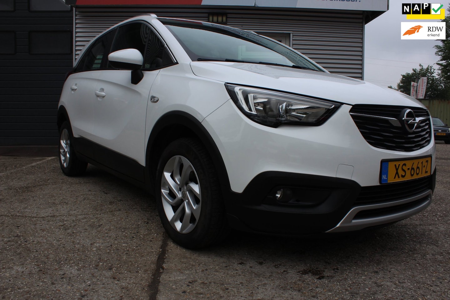 Opel Crossland X - 1.2 Turbo Innovation 5-deurs navigatie,, apple-carplay,cruise-control, boekjes, nette zuin - AutoWereld.nl