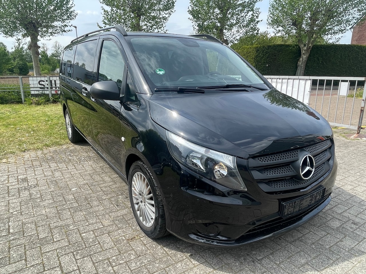Mercedes-Benz Vito Tourer - 114 BlueTEC Pro Extra Lang 9 persoons - AutoWereld.nl