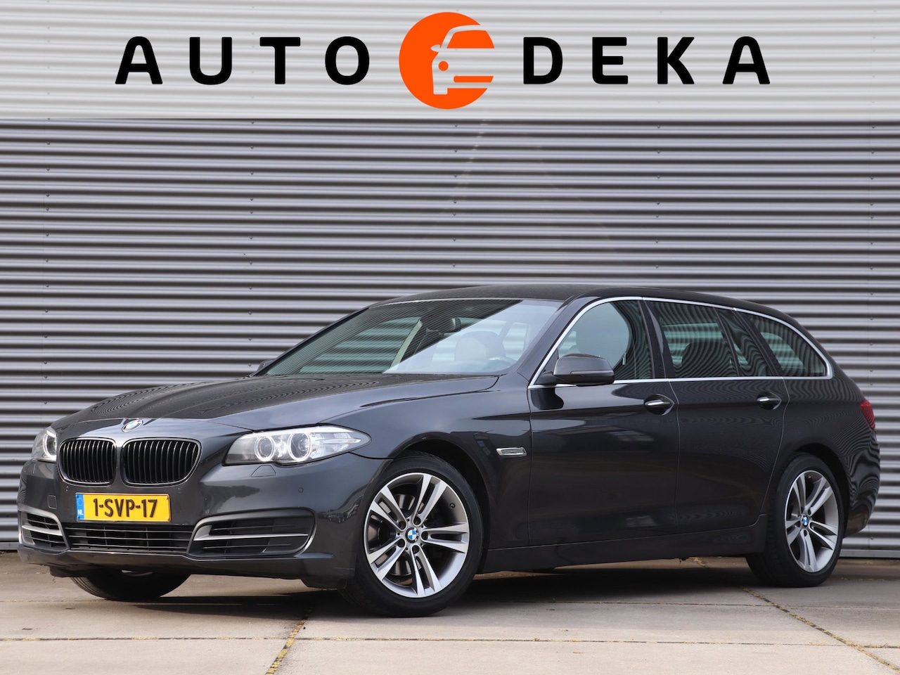 BMW 5-serie Touring - 520i Luxury Edition Automaat *Leder* - AutoWereld.nl