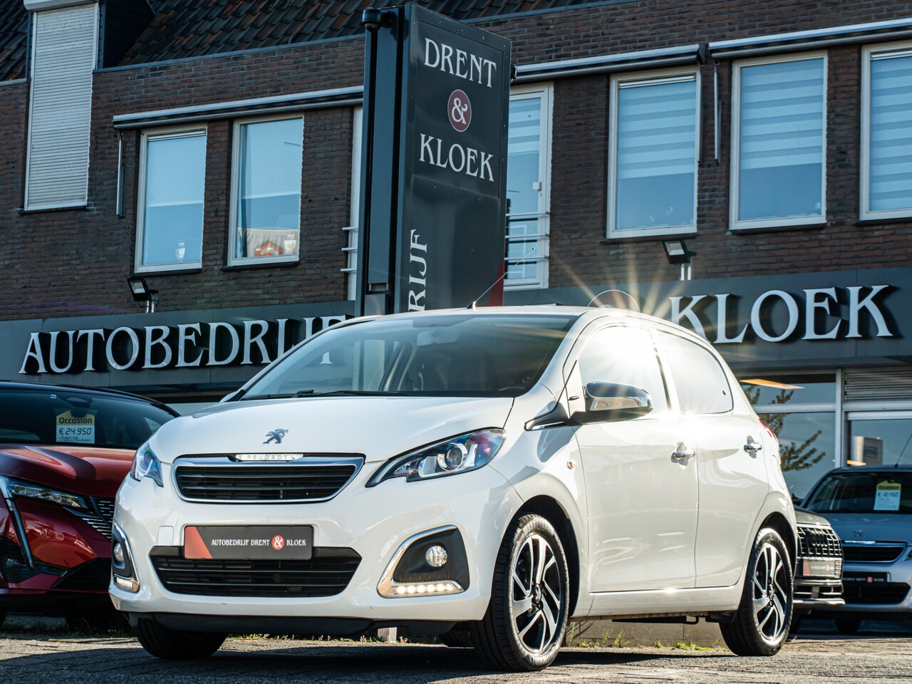 Peugeot 108 - 1.0 e-VTi Allure ORG NL 15 INCH CAMERA AUT AIRCO KEYLESS MISTLAMPEN - AutoWereld.nl