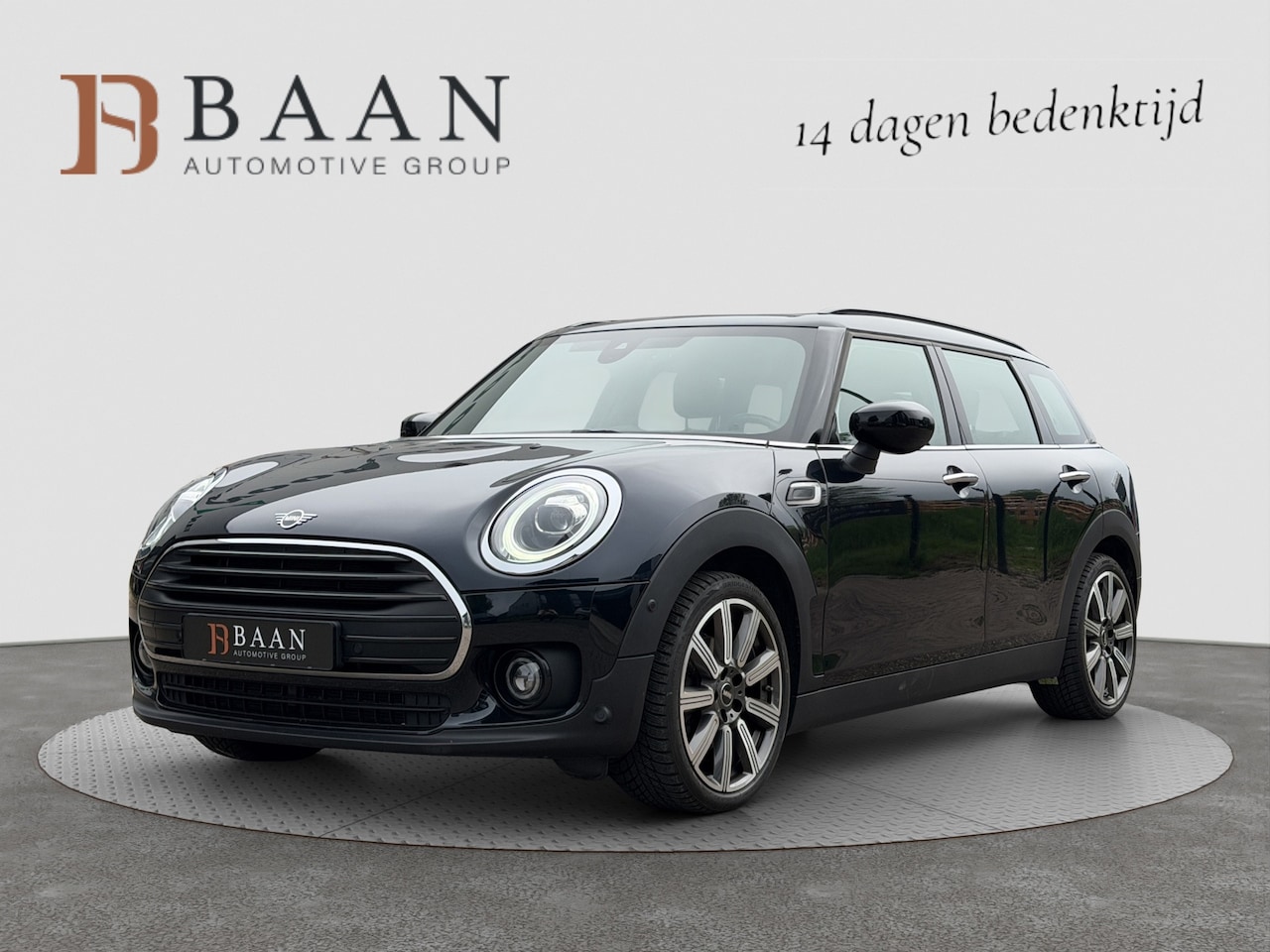 MINI Clubman - 1.5 Cooper|Pano|Stoelverwarming|Keyless|Automaat - AutoWereld.nl