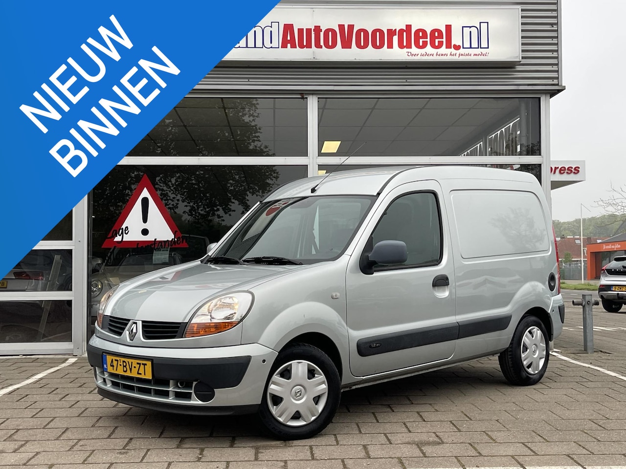 Renault Kangoo Express - 1.2-16V Confort Light 1.2-16V Confort Light - AutoWereld.nl