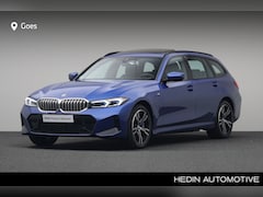 BMW 3-serie Touring - 330e | Comfort Access | Trekhaak met elektrisch wegklapbare kogel | Glazen panoramadak | E
