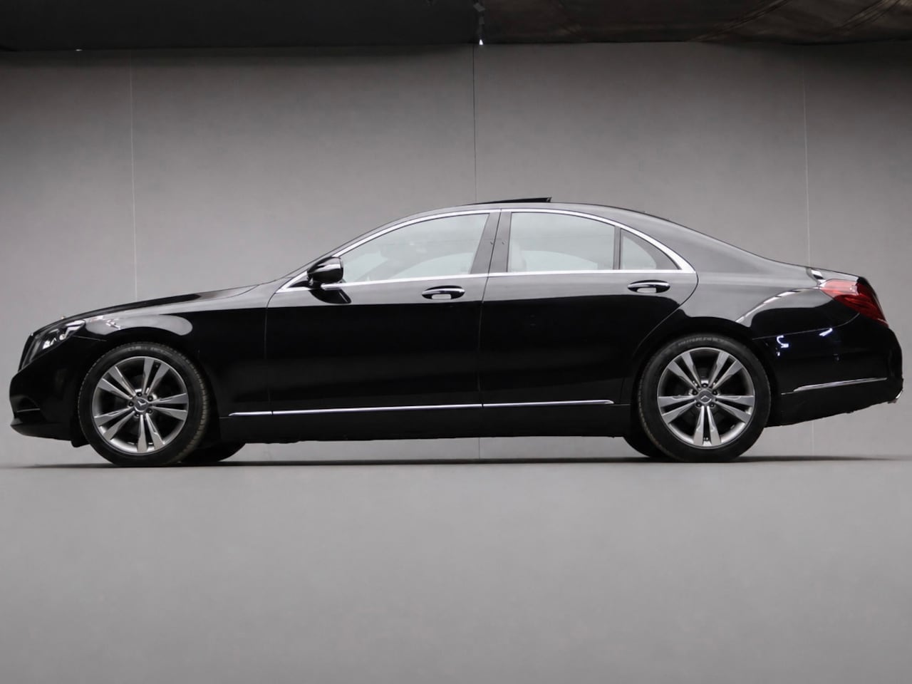 Mercedes-Benz S-klasse - 400 HYBRID NIEUWSTAAT (PANORAMADAK,BURMESTER,CHAUFFEURS PAKKET,STOELVERKOELING,ADAPTIEVE C - AutoWereld.nl
