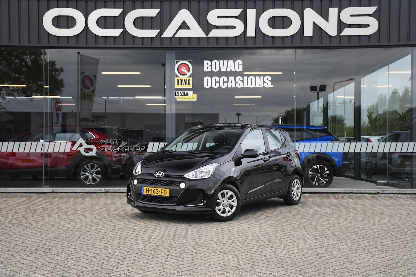 Hyundai i10 - 1.0i Comfort NAVIGATIE/ CRUISE CONTROL/ LED - AutoWereld.nl