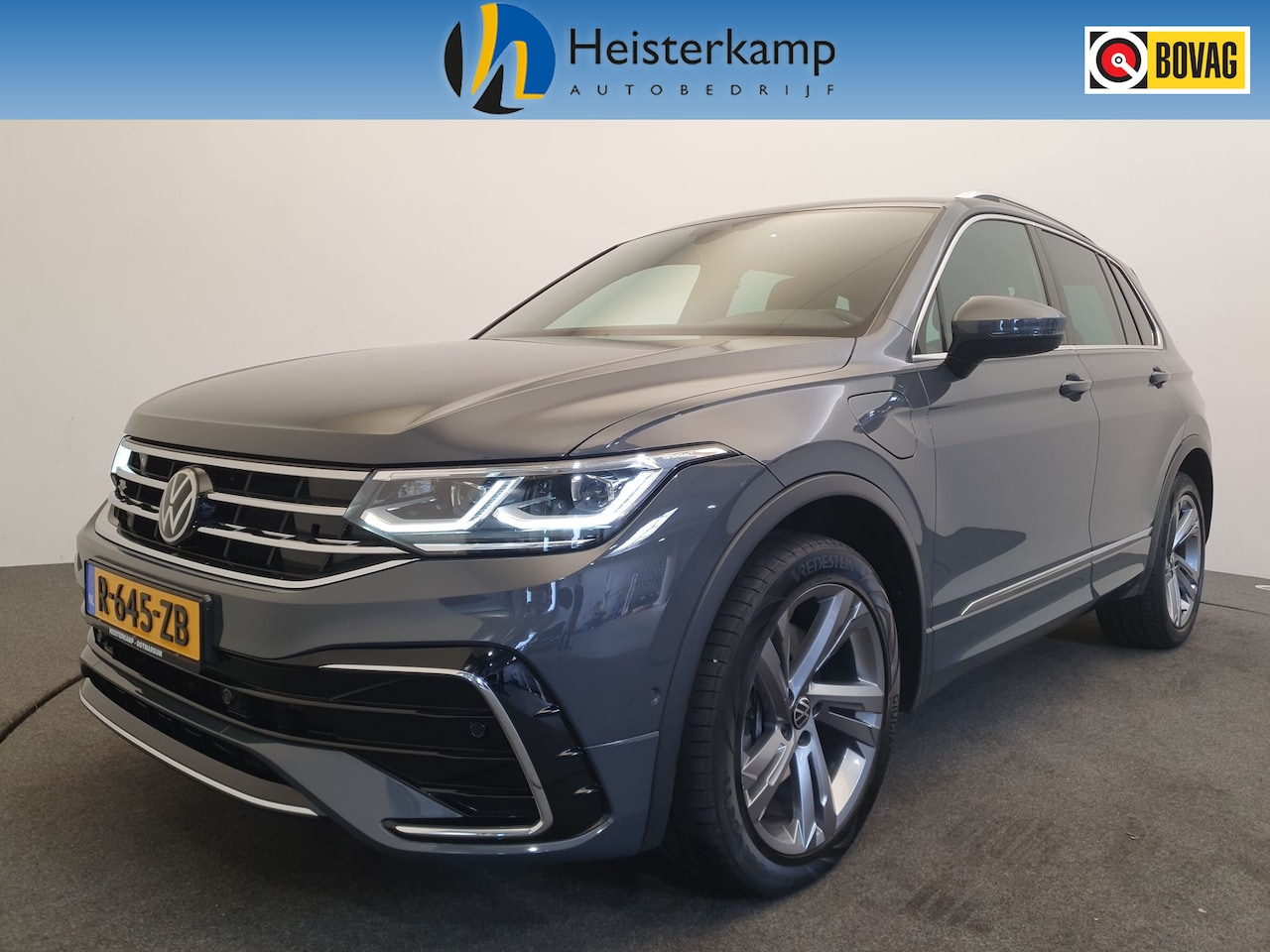 Volkswagen Tiguan - 1.4 TSI eHybrid R-Line Business+ Wegklapbare trekhaak, ACC, PDC - AutoWereld.nl