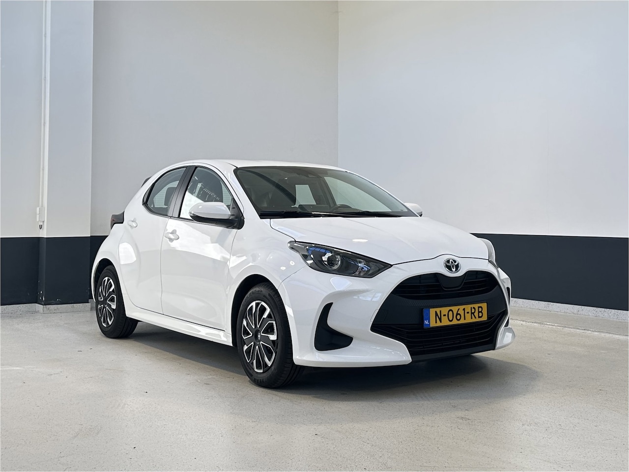 Toyota Yaris - 1.5 Hybrid Active | Camera | Carplay/ Android Auto| PDC | NL | 1 EIg| - AutoWereld.nl