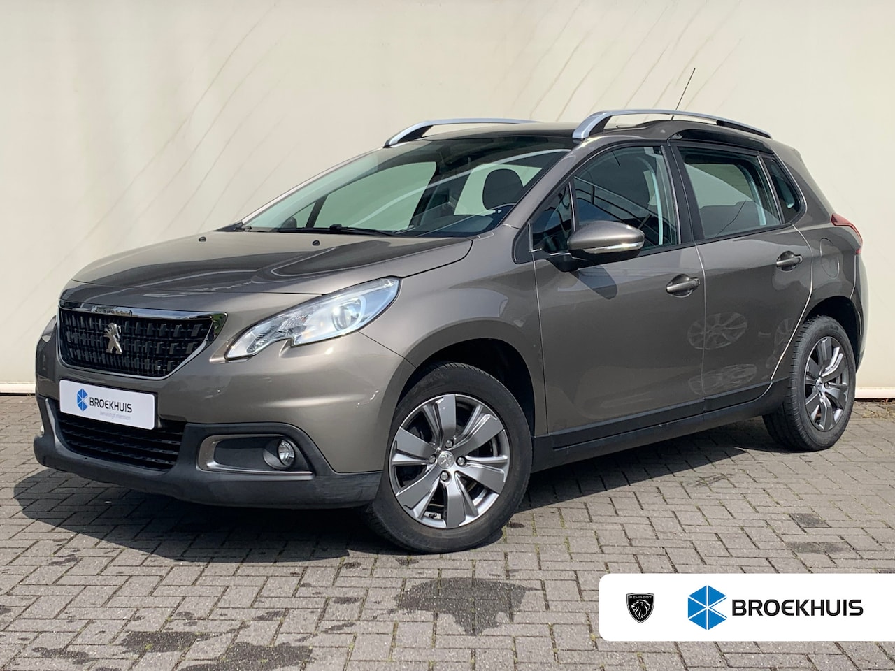 Peugeot 2008 - 1.2 PureTech Active Airco | AppleCarplay | Cruise Control | DAB | LMV 16" | Navi | Pano | - AutoWereld.nl