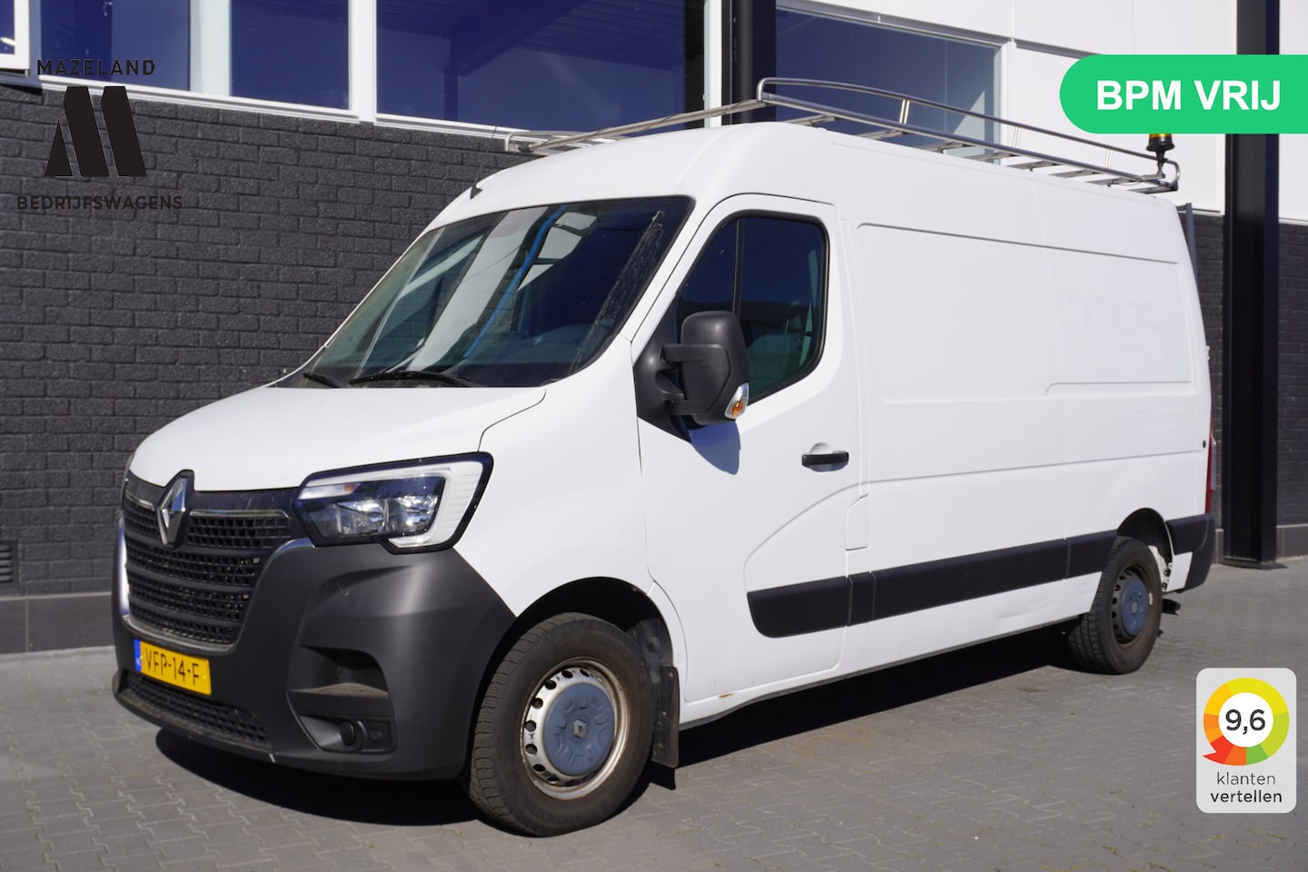 Renault Master - 2.3 dCi 135PK L2H2 EURO 6 - Airco - Cruise - PDC - €14.499,- Excl. - AutoWereld.nl