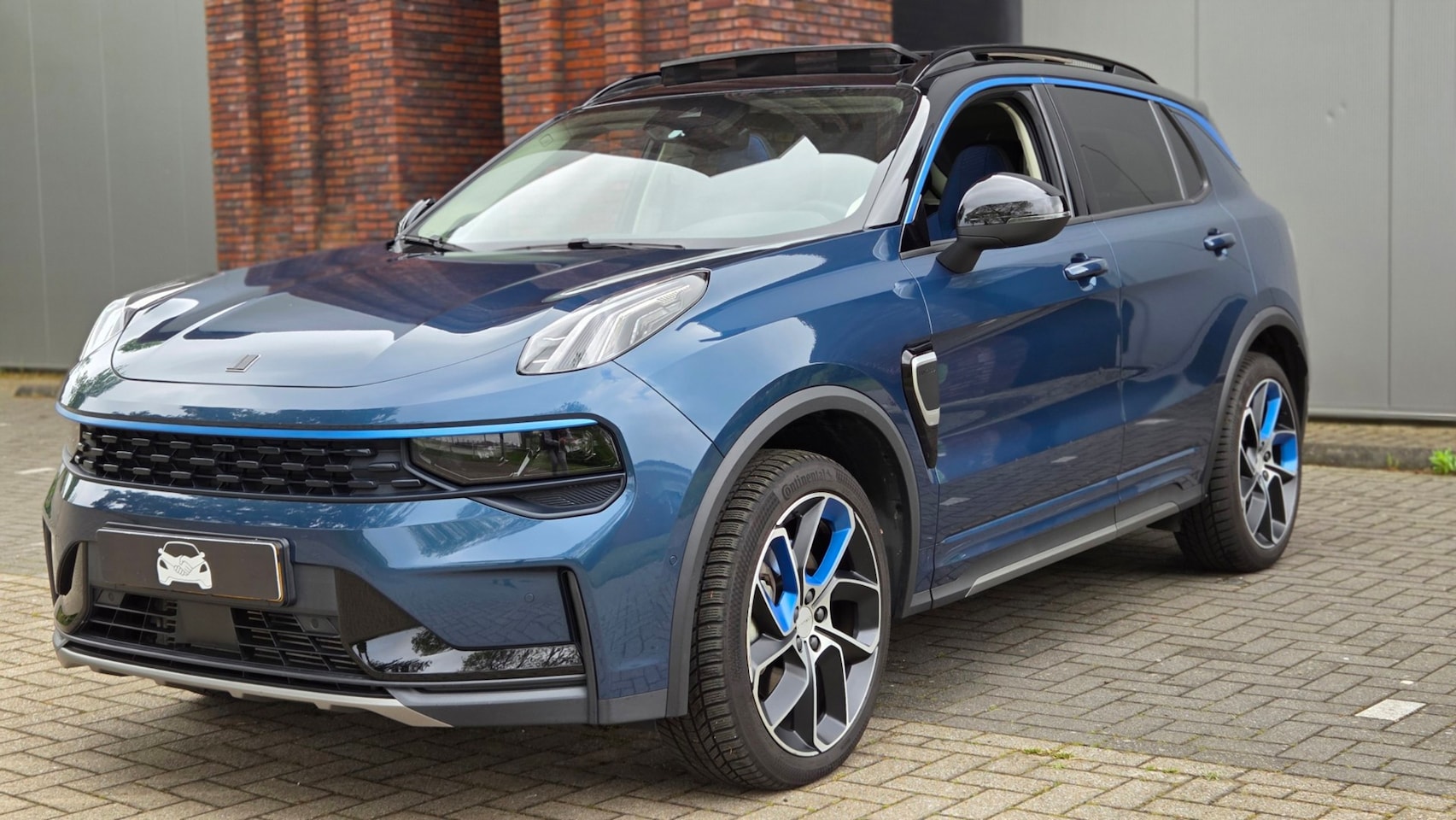 Lynk & Co 01 - 1.5 / Panoramadak / Memory seats / Org. NL / Extra set banden / Apple Carplay / ISO-Fix / - AutoWereld.nl