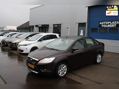 Ford Focus - 1.6 Ghia *SEDAN*BJ'08*VOLVO ENGINE