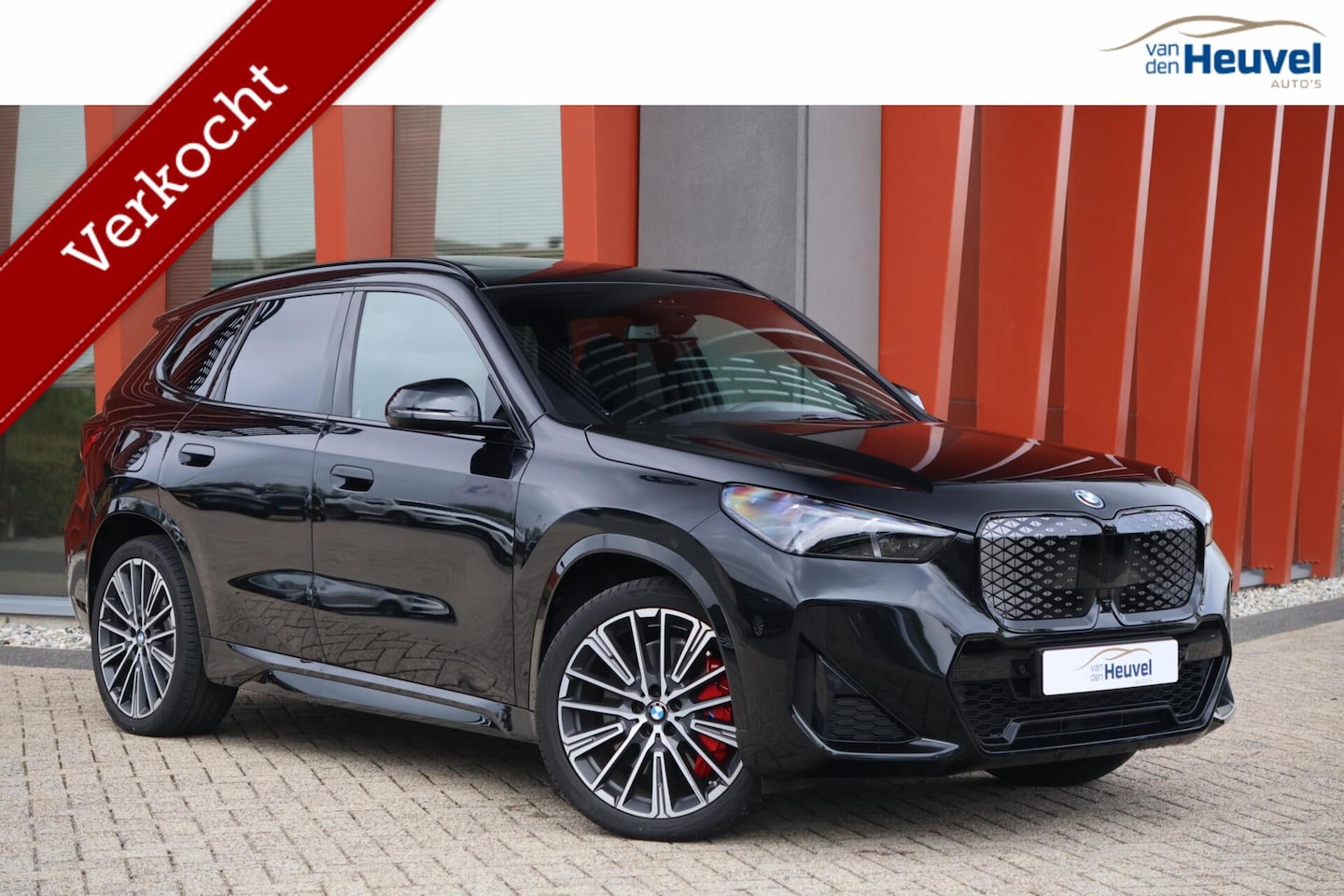BMW iX1 - eDrive20 67 kWh M Sport Edition eDrive20 67 kWh M Sport Edition - AutoWereld.nl