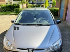 Peugeot 206 - 1.4 X-line