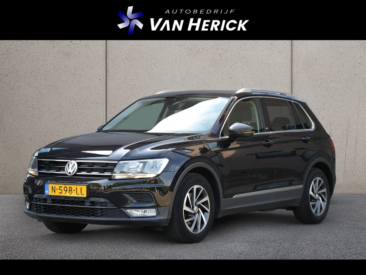 Volkswagen Tiguan - 1.4 TSI 125PK Comfortline | Clima | Navigatie | Nette staat - AutoWereld.nl