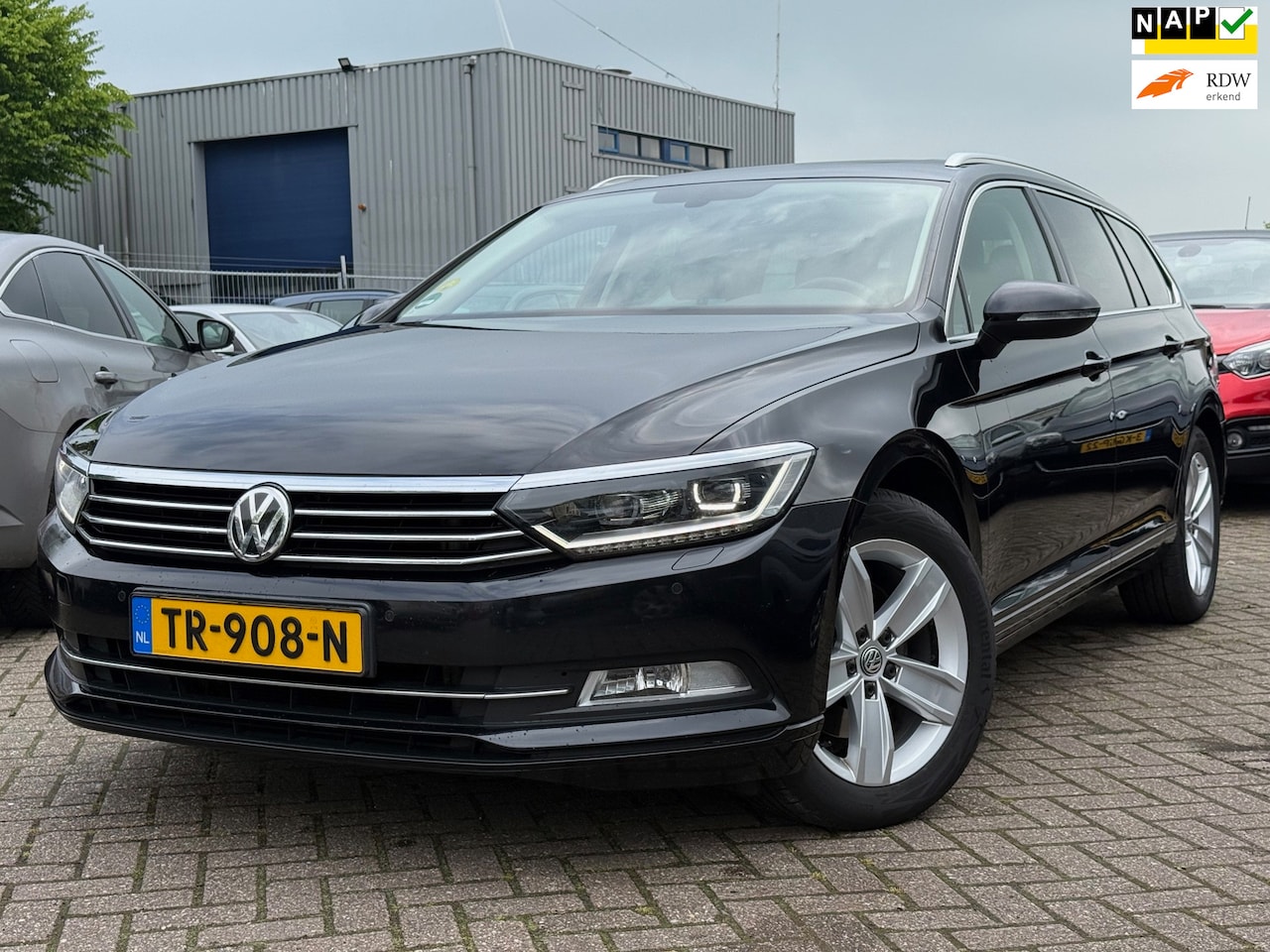Volkswagen Passat Variant - 2.0 TDI Comfortline Business ex.bpm - AutoWereld.nl