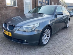 BMW 5-serie - 525i Executive Bj 2004 APK TOT 05-2027 , Leer, Navi, Youngtimer