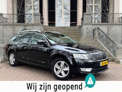 Skoda Octavia Combi - 1.6 TDI Navi Leder Climate Cruise Ctr Stoelverwarming Pdc Full Options