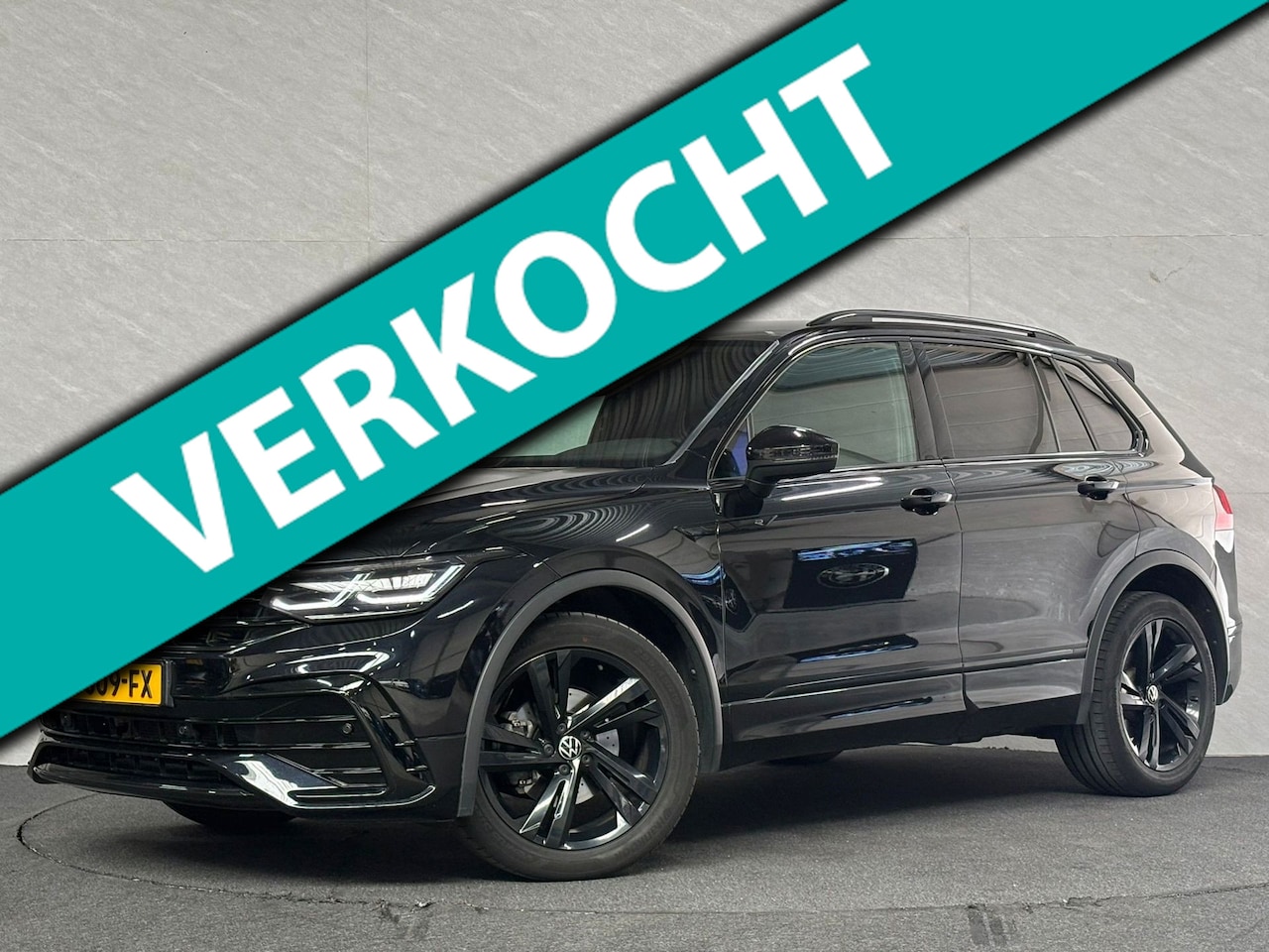 Volkswagen Tiguan - 1.5 TSI 3X R-Line Business+ DSG Camera - AutoWereld.nl