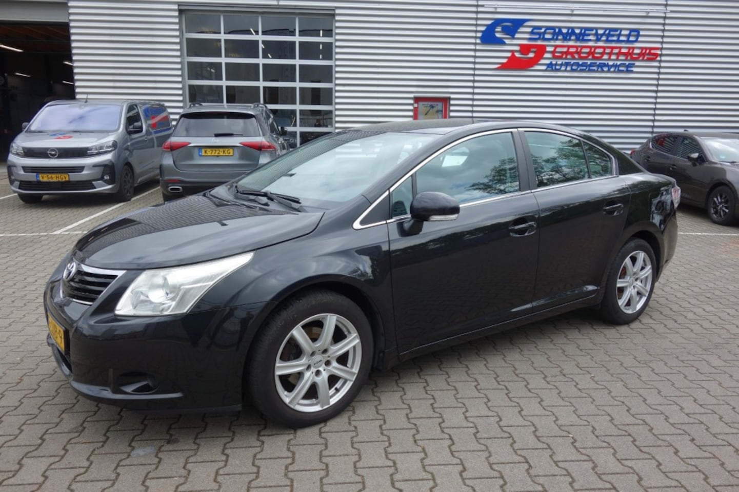 Toyota Avensis - 1.8 VVTi Comfort 1.8 VVTI COMFORT - AutoWereld.nl