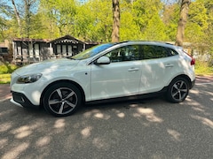 Volvo V40 Cross Country - 2.0 D3 Ocean Race AUTOMAAT PANORAMADAK PARELMOER