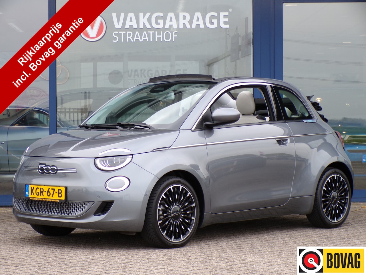 Fiat 500 C - La Prima 42 kWh, Carplay + Android Auto / Sensoren + Camera / Keyless / Full LED. / Stoelv - AutoWereld.nl