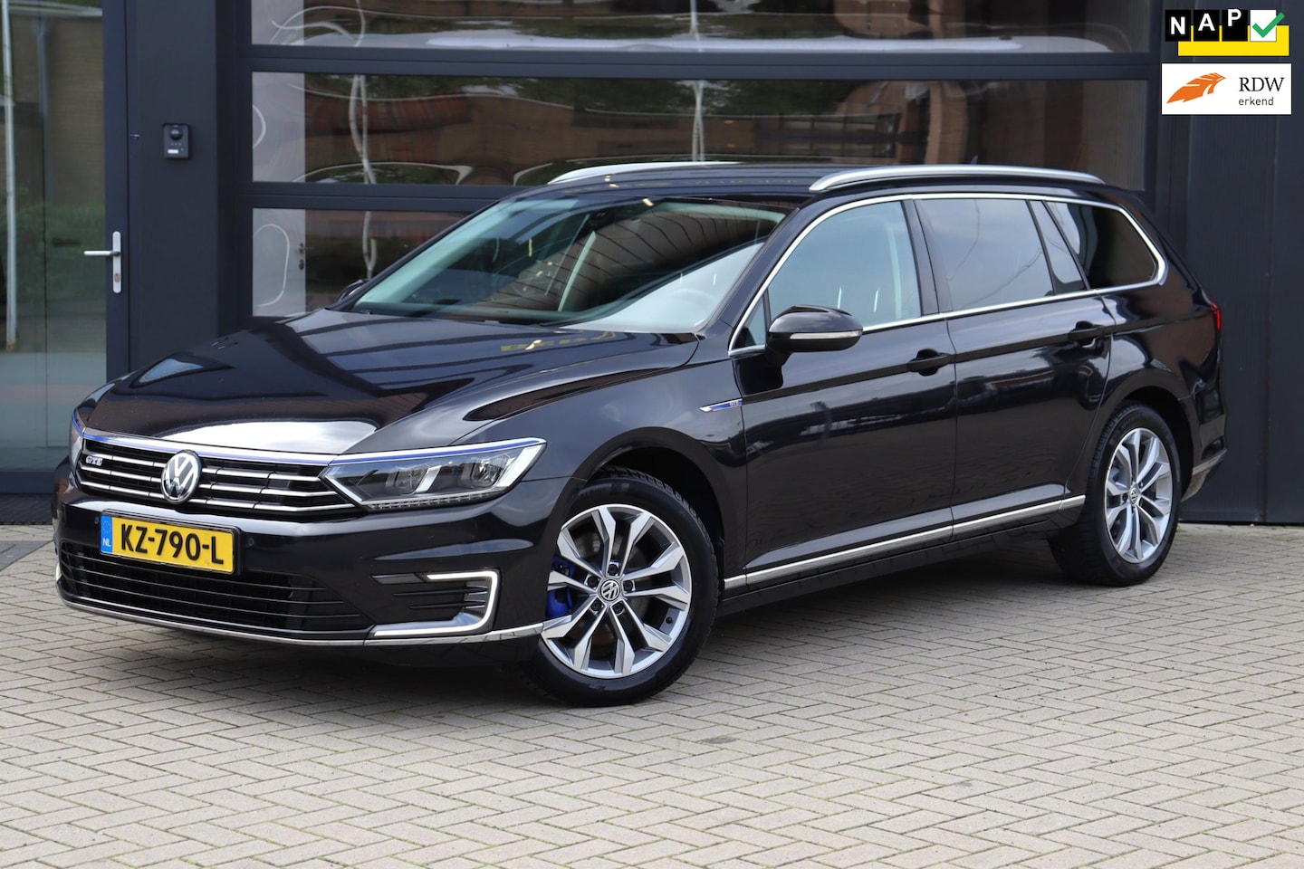 Volkswagen Passat Variant - 1.4 TSI GTE Connected Series | NAP | Apple Carplay | Clima | Cuise | Ambient Light | Navi - AutoWereld.nl