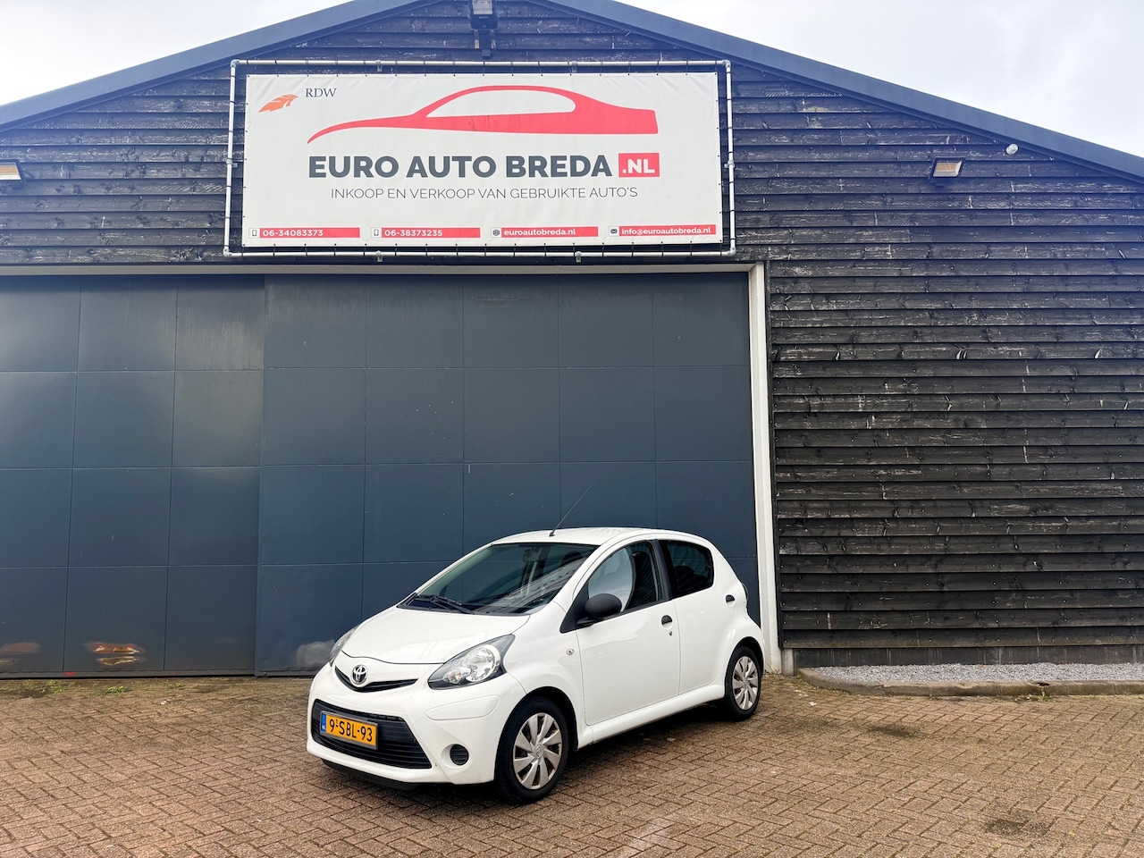 Toyota Aygo - 1.0 VVT-i Now 1.0 VVT-i Now - AutoWereld.nl