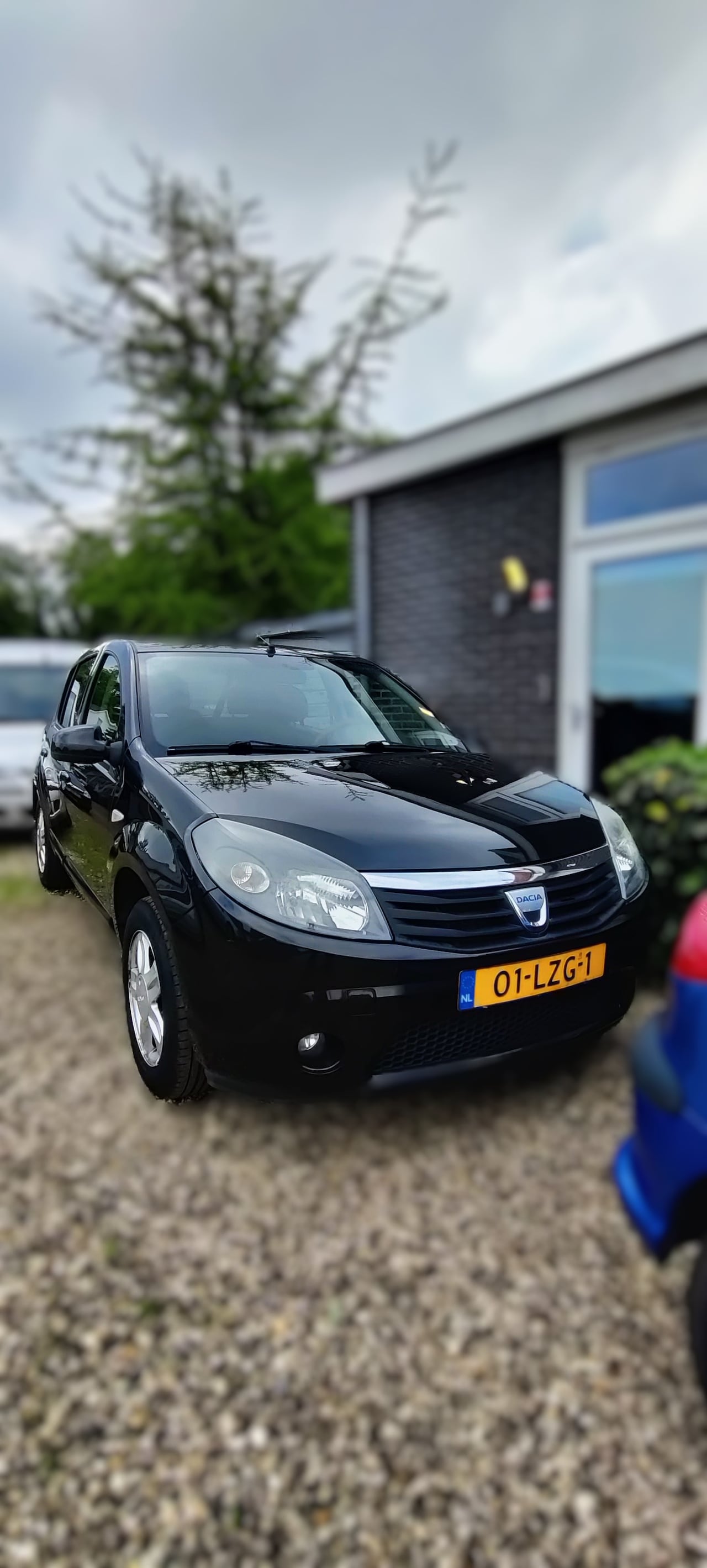 Dacia Sandero - 1.2 Blackline Trekhaak, nieuwe APK. - AutoWereld.nl