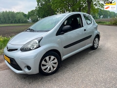 Toyota Aygo - 1.0 VVT-i Access / 2013 - 98.000 nap