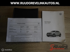 Volkswagen T-Roc - TSI 110 PK H6 Style Navigatie Stoelverw DonkerGlas Chroom Clima